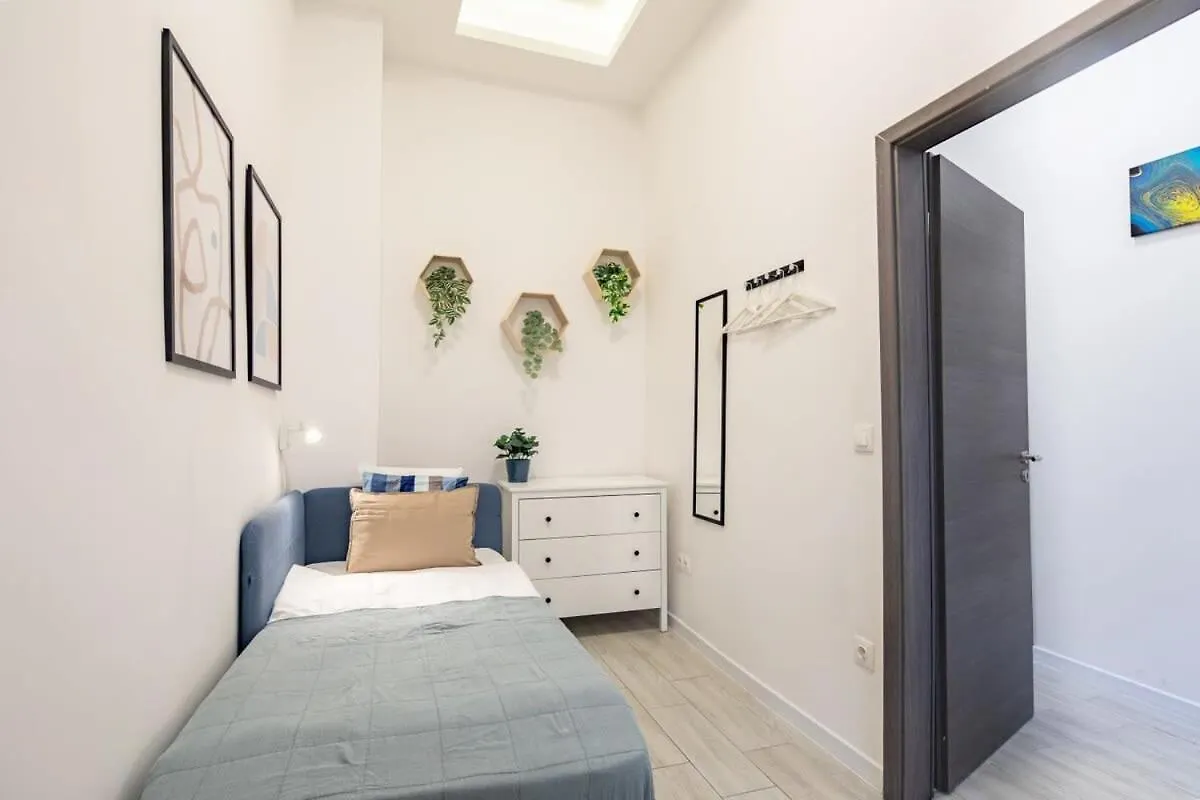 Central Room For Solo Traveller Budapest