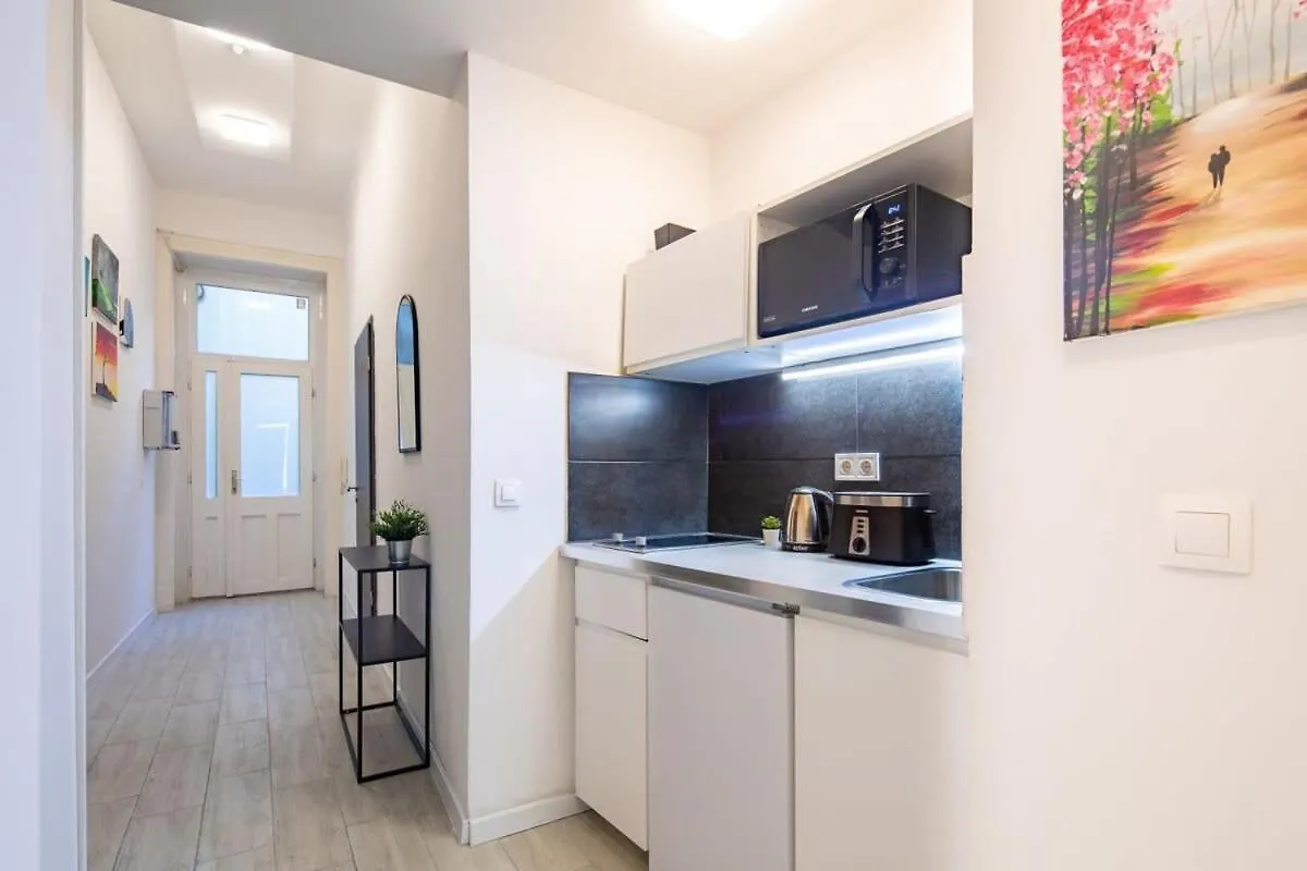 Central Room For Solo Traveller Budapest 0*,  Hungary