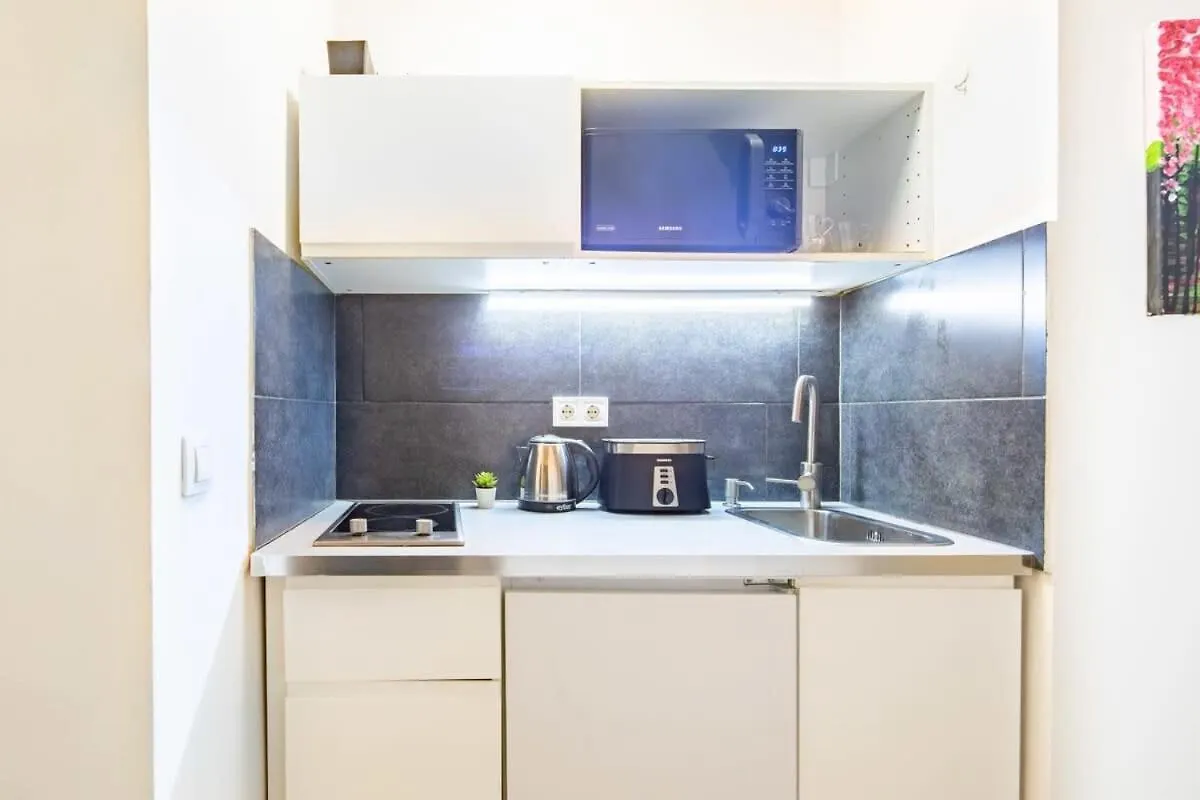 Apartment Central Room For Solo Traveller Budapest
